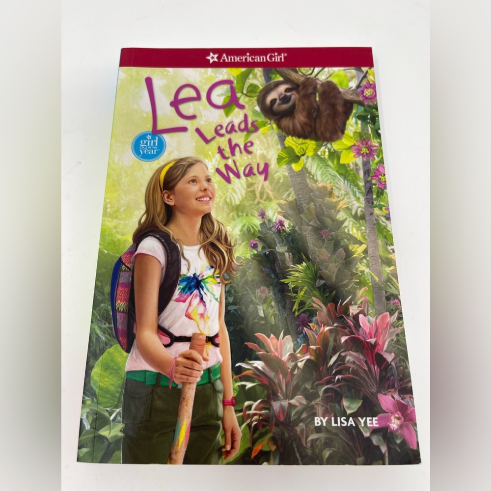 3/$15 AMERICAN GIRL: Lea Leads the Way.  Book 2